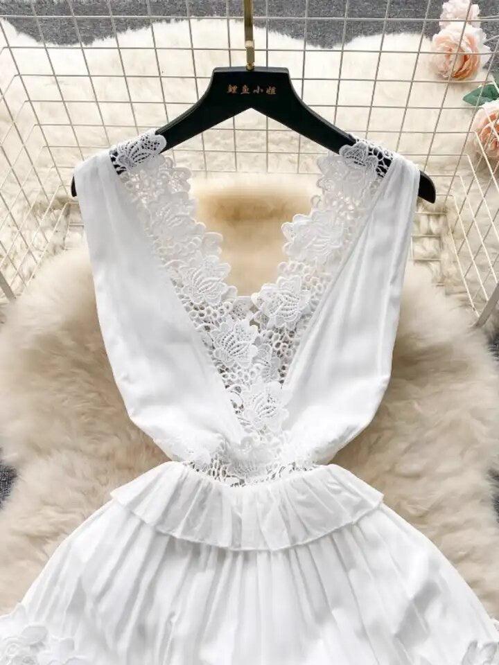 Raina Maxi Dress in White - Image 3