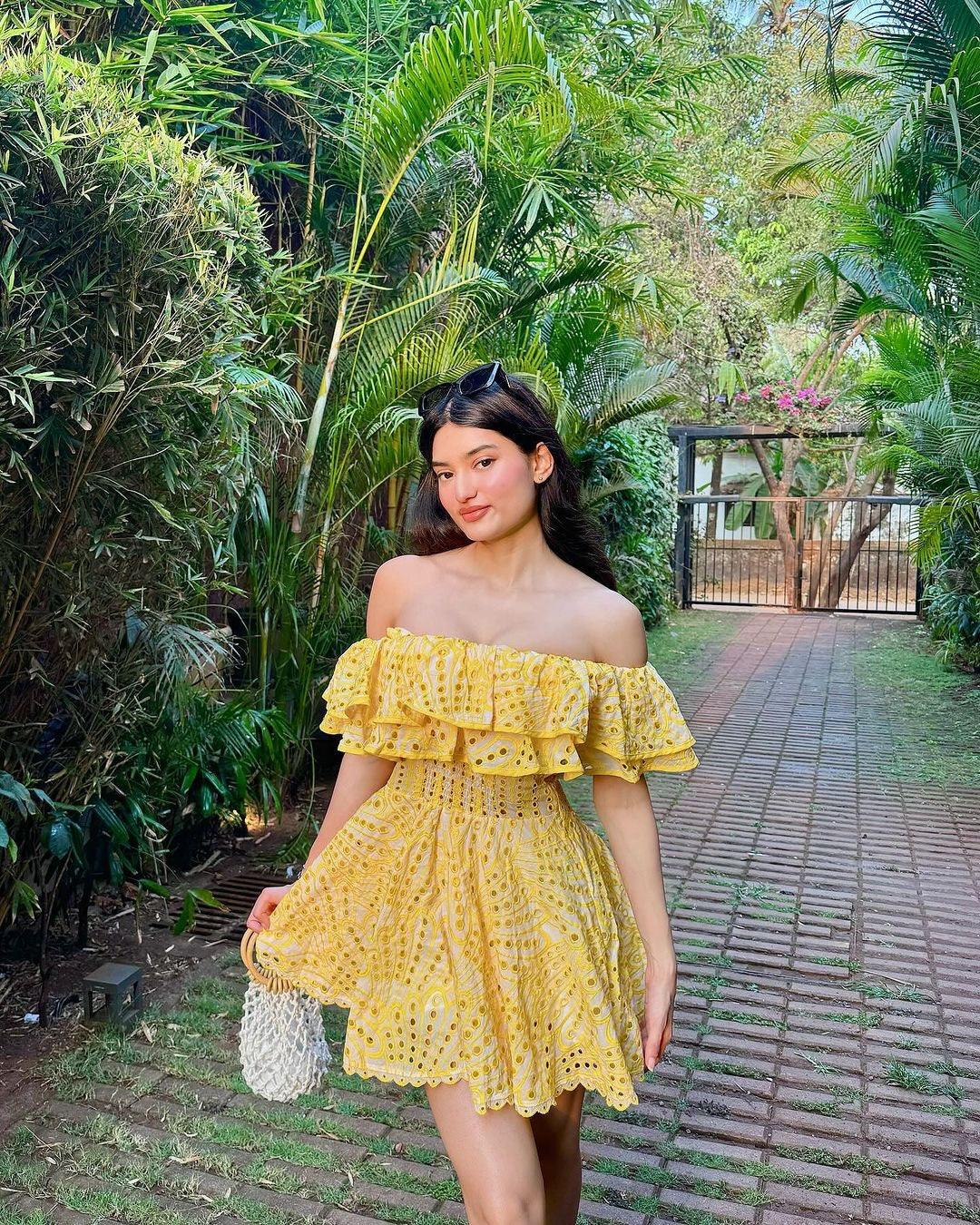 Ravello Luxe Summer Dress in Yellow - Image 2