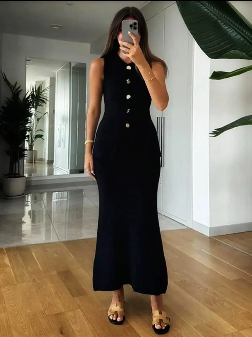 Reeny Luxe Soft Knit Coord Set -Set Of Skirt And Top - Image 3