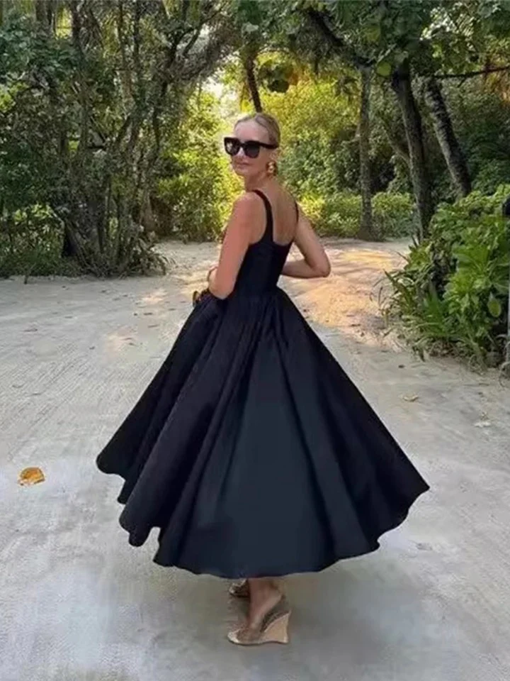 Rigata Holiday Statement Maxi Dress in Black - Image 3