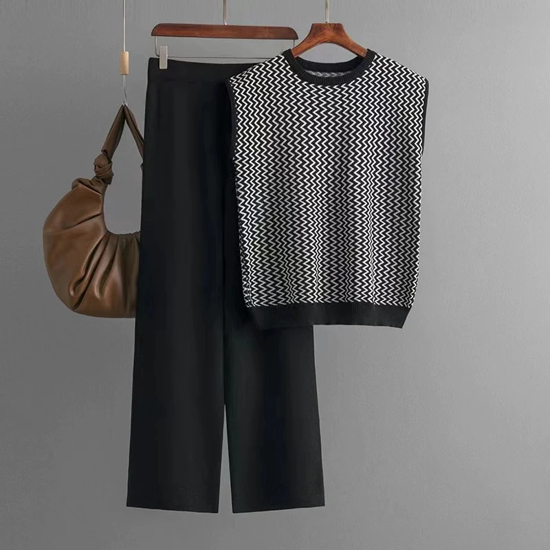 Robert Knitted Cotton Co-ord Set - Image 6