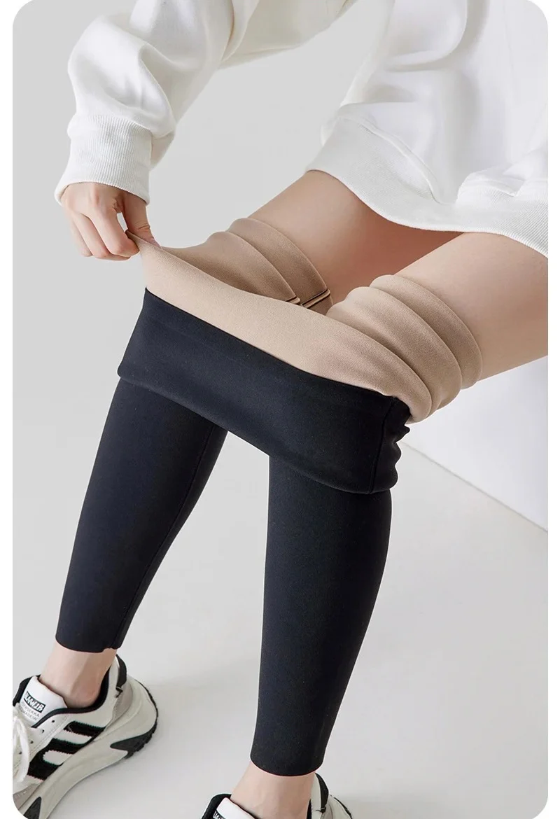 Rosa Slimming Premium Fleece Leggings In Black - Image 3