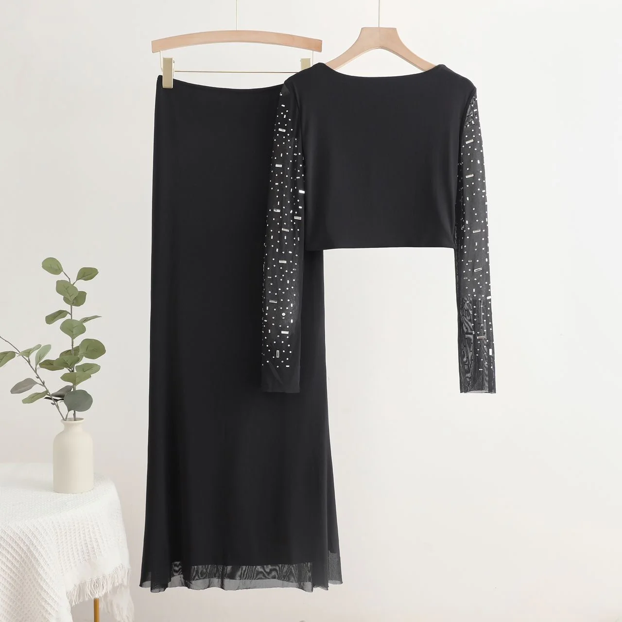Rouder Luxe Party 2 Piece Set - Image 6