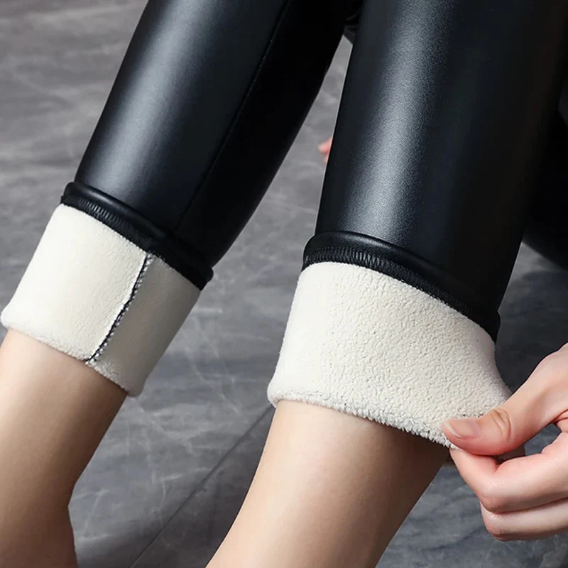 Roy Leather Slimming Premium Fleece Leggings - Image 6