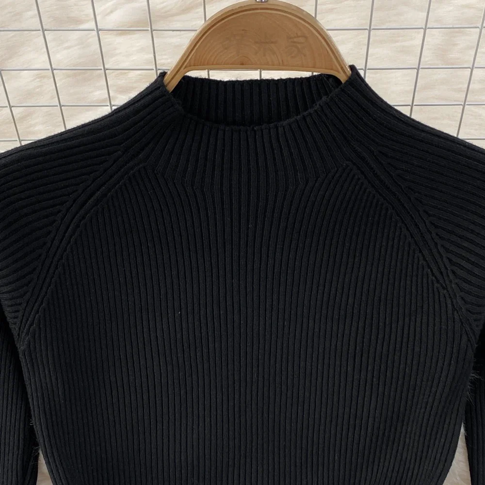 Sasha Pleated Woolen Dress - Image 4