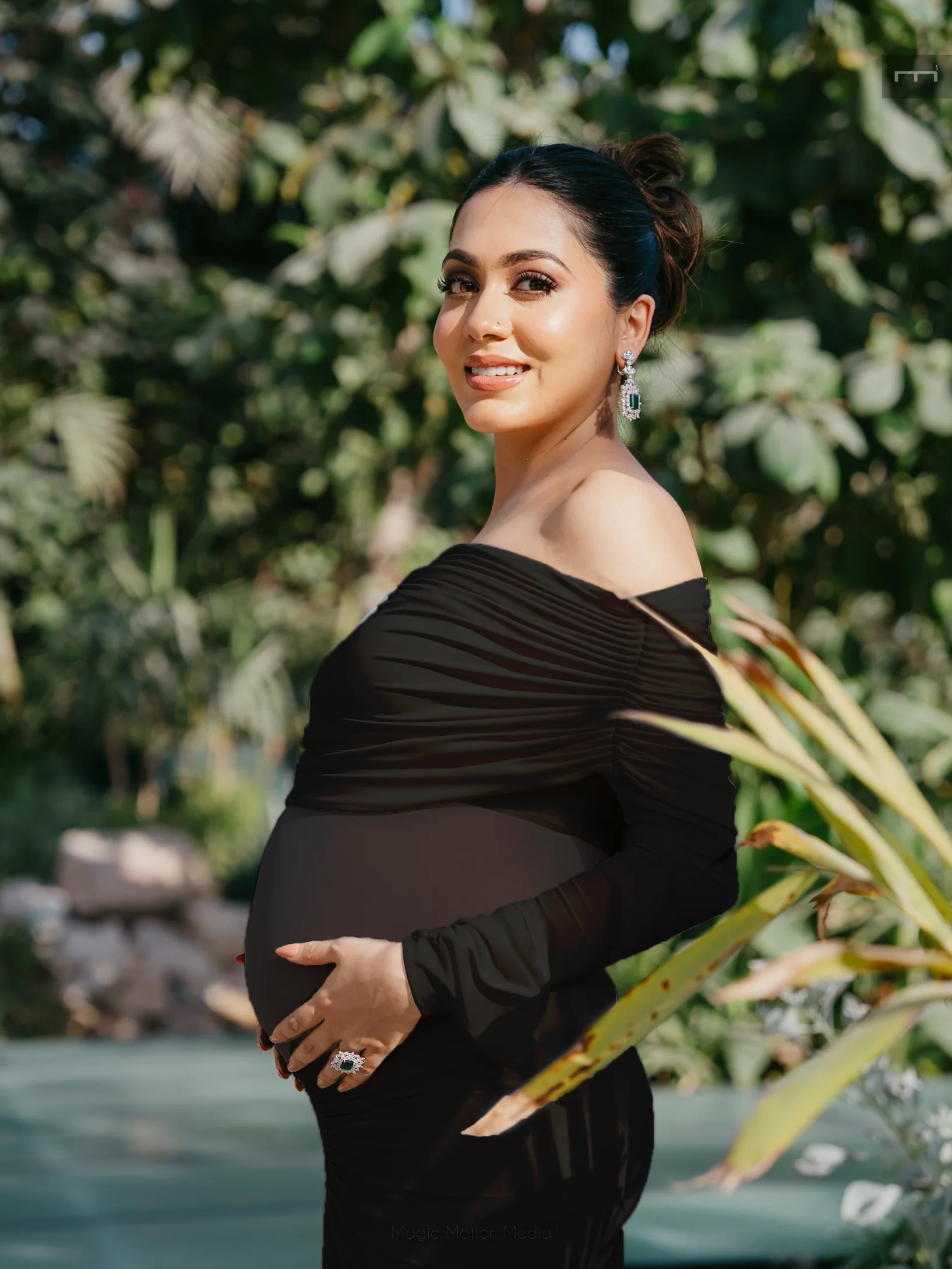 Saya Luxe Bodycon Maxi Dress in Black - Image 3