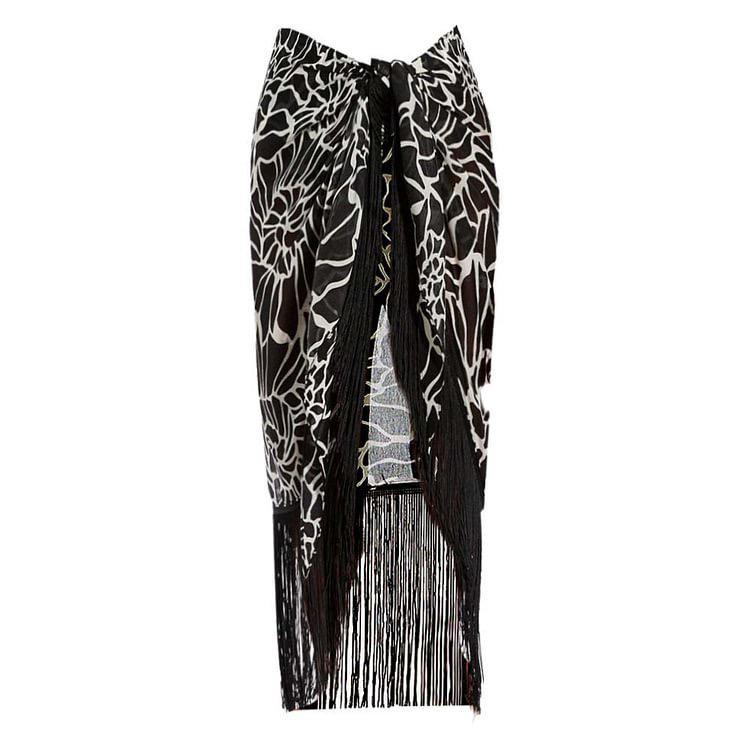 Selestia Bikini With Sarong In Black - Image 2