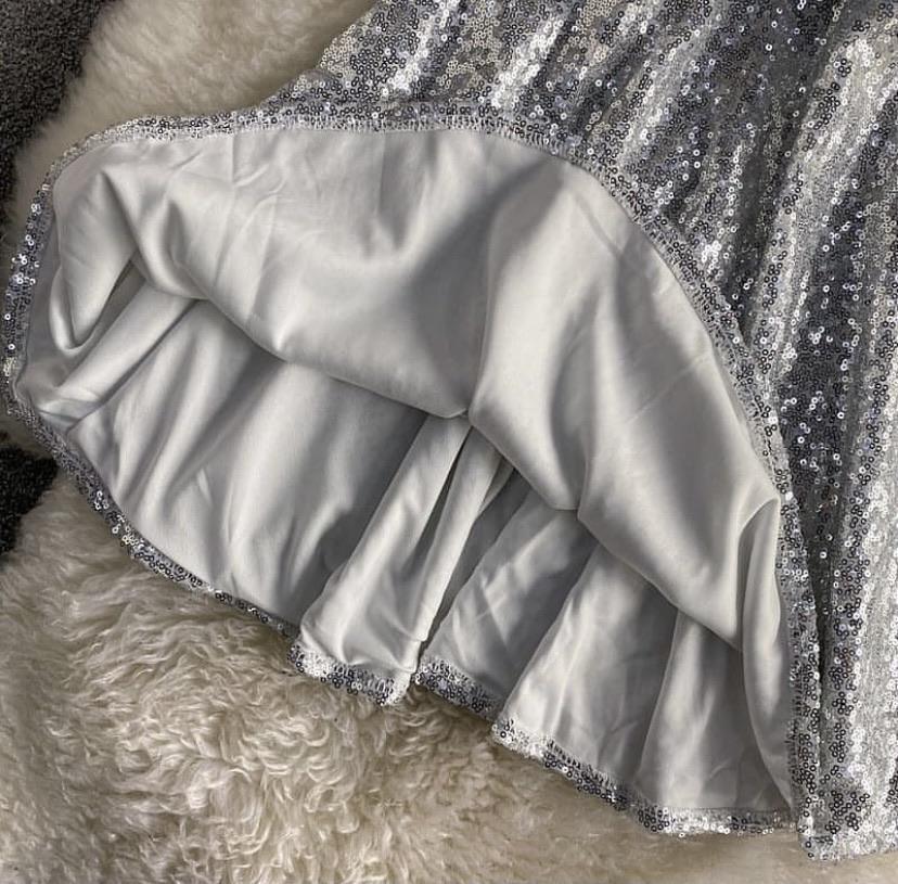 Serena Sequined Skater Dress - Image 5