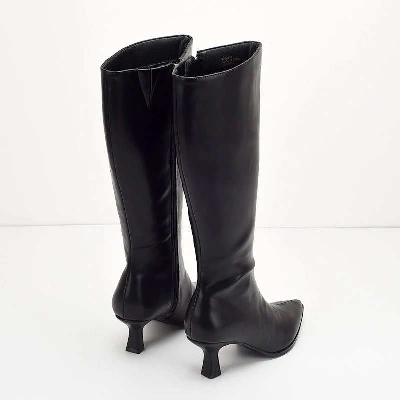 Solia Knee High Pointed Boots - Image 10