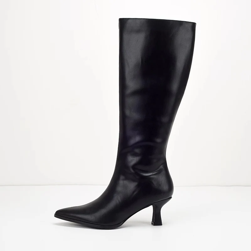 Solia Knee High Pointed Boots - Image 12