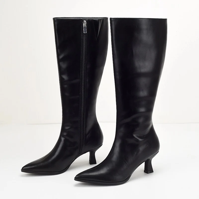 Solia Knee High Pointed Boots - Image 3