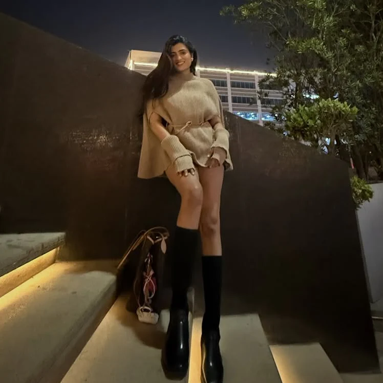 Susan Premium Winter Capes - Image 9