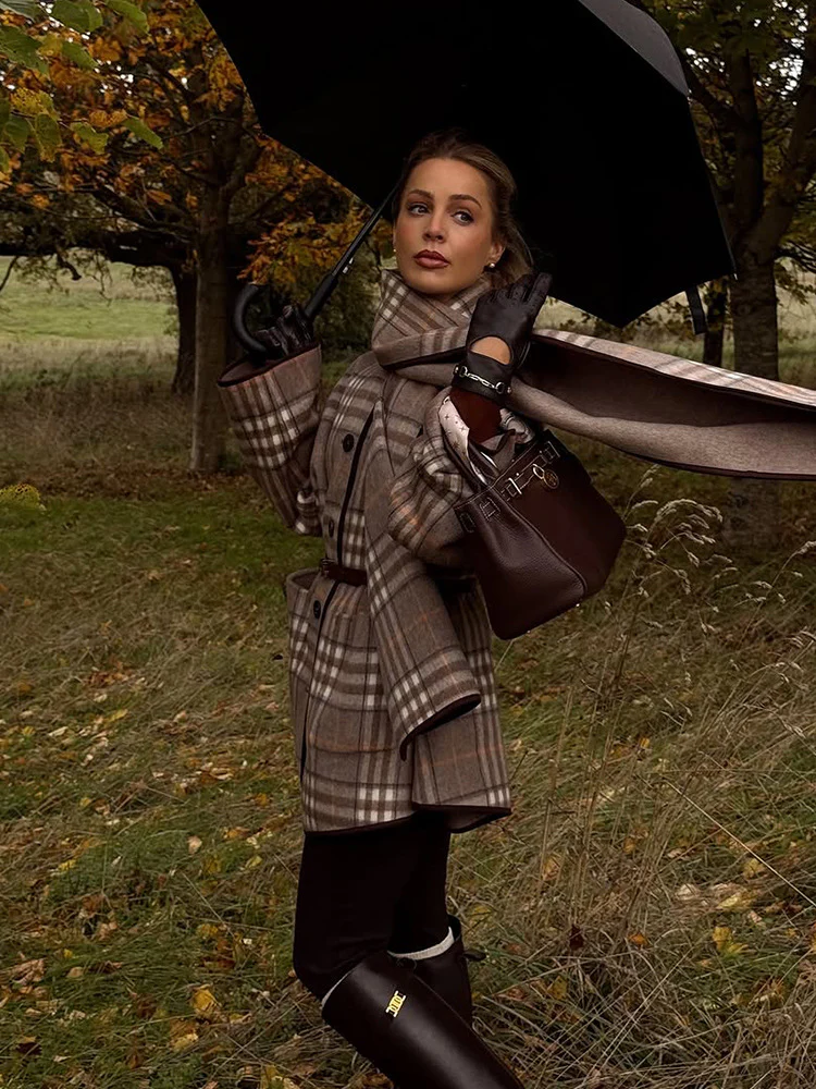 Tecla Plaid Jacket With Scarf - Image 4