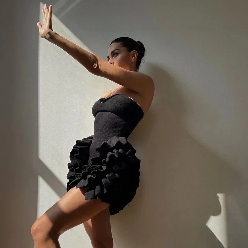 Vairo Offshoulder Ruffled Dress in Black - Image 2