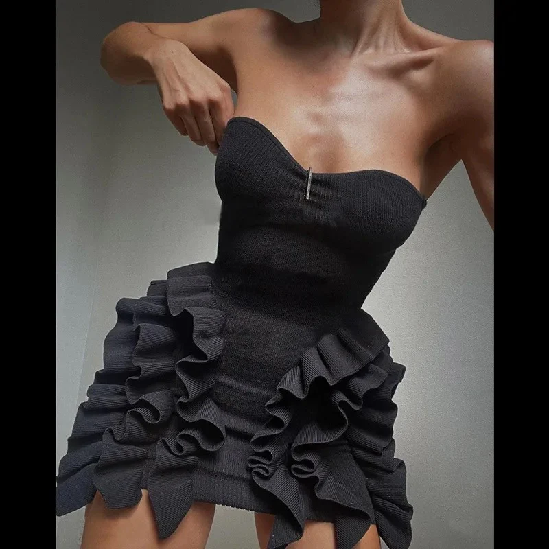 Vairo Offshoulder Ruffled Dress in Black - Image 3
