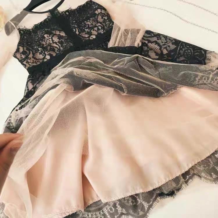 Vintage Lace Dress in Black - Image 2