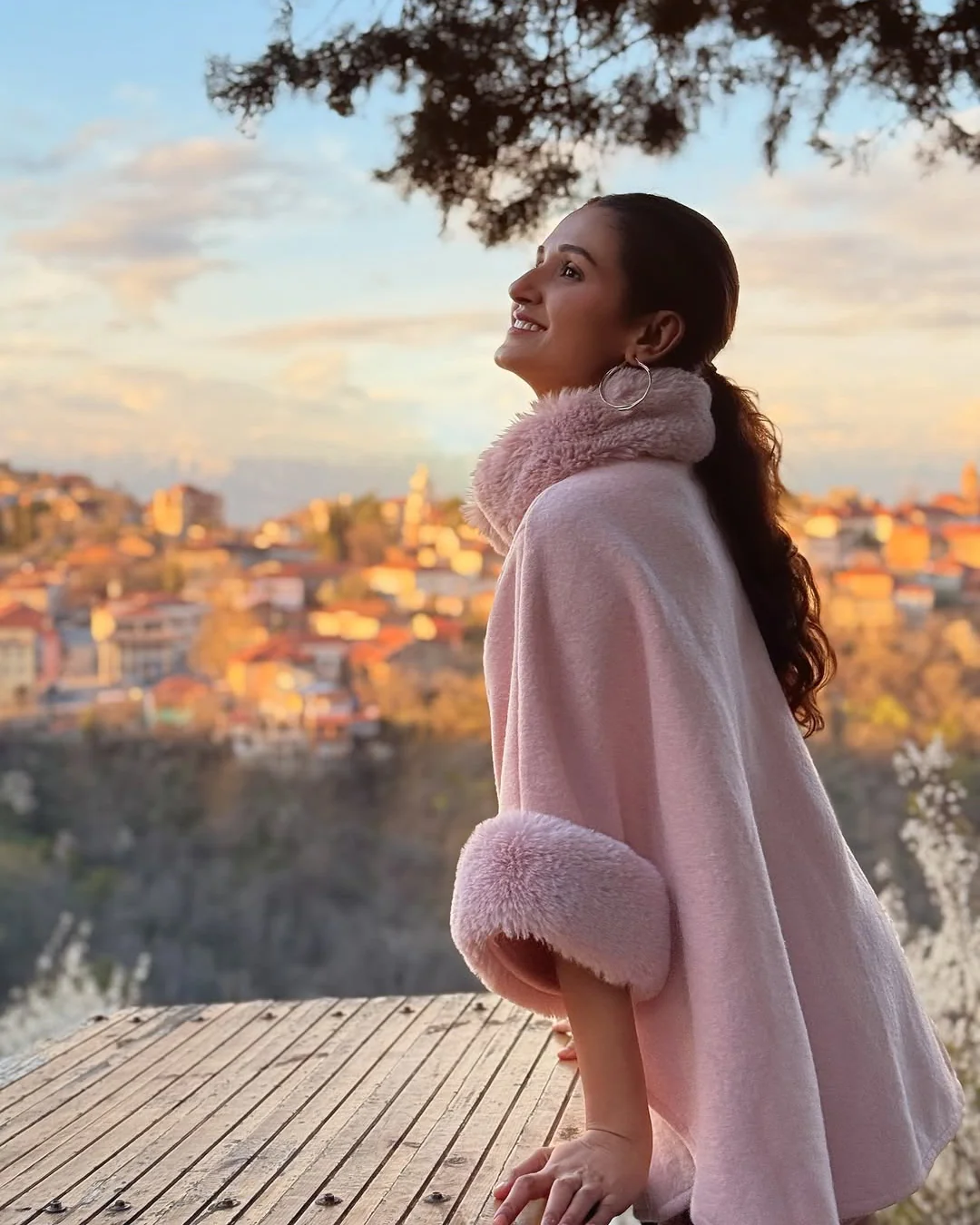 Violetta Premium Winter Capes with Fur Detailing In Pink - Image 2