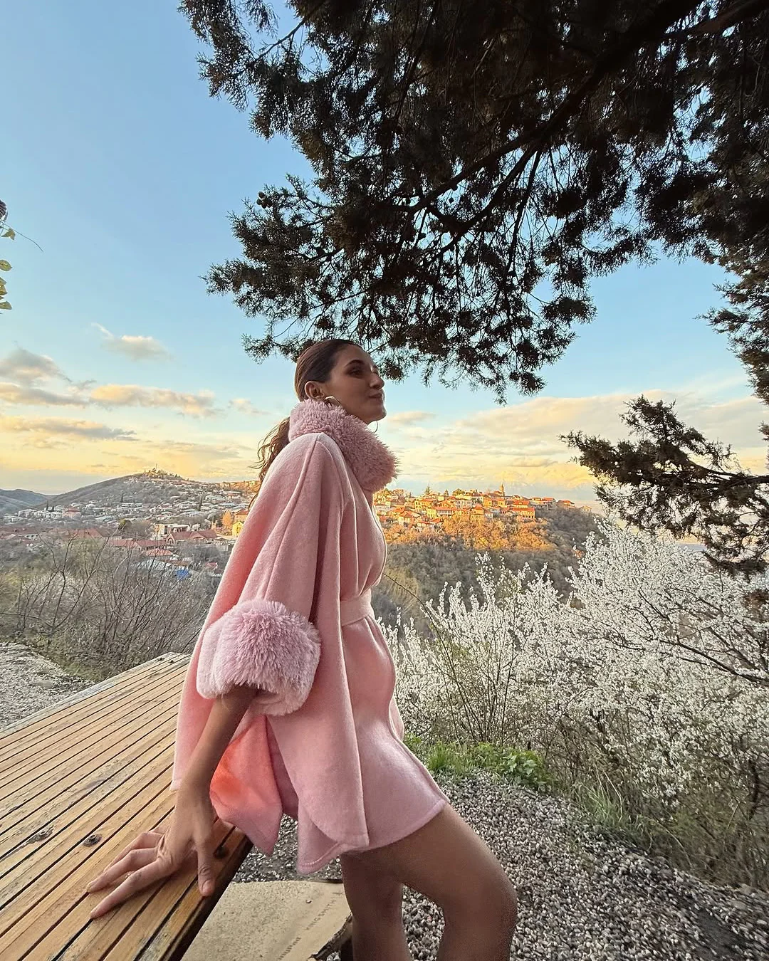 Violetta Premium Winter Capes with Fur Detailing In Pink - Image 3