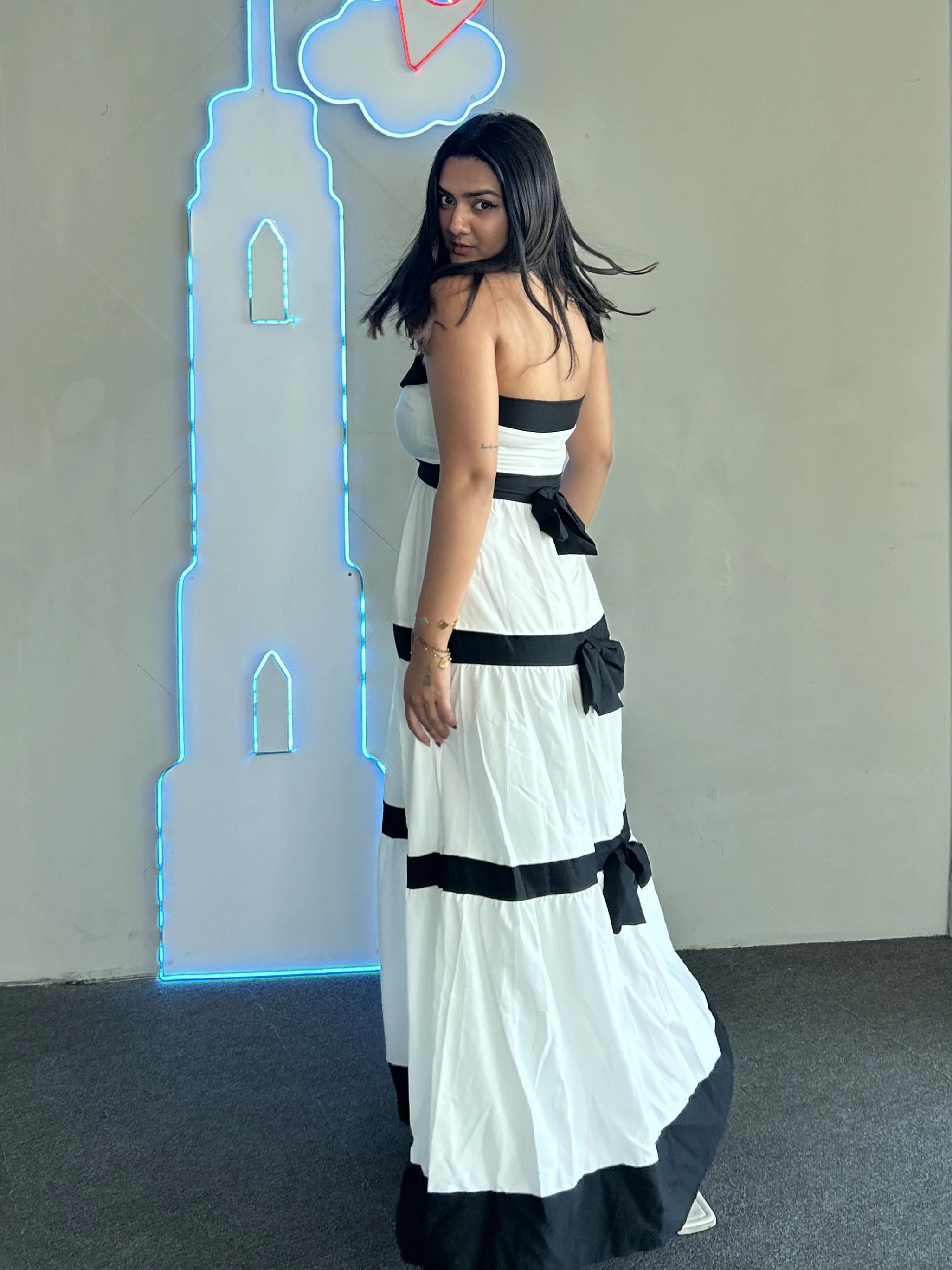 Wesley Offshoulder Holiday Maxi Dress In White - Image 7